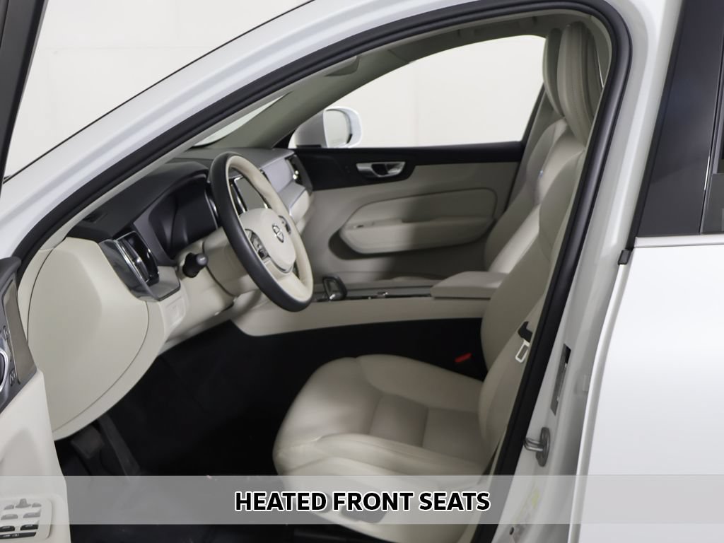 Used 2023 Volvo XC60 B5 Plus w/ Protection Package Premier AWD/4WD image 9