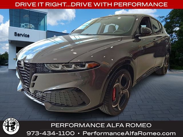 New 2026 Alfa Romeo Tonale Base w/ Quick Order Package 23H Volce image 1