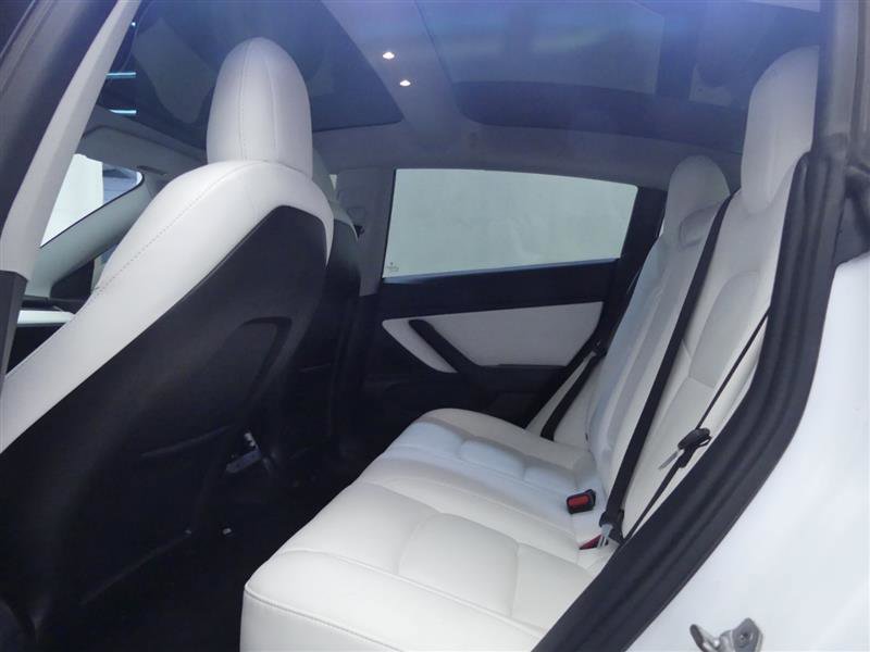 Used 2020 Tesla Model 3 Performance image 23