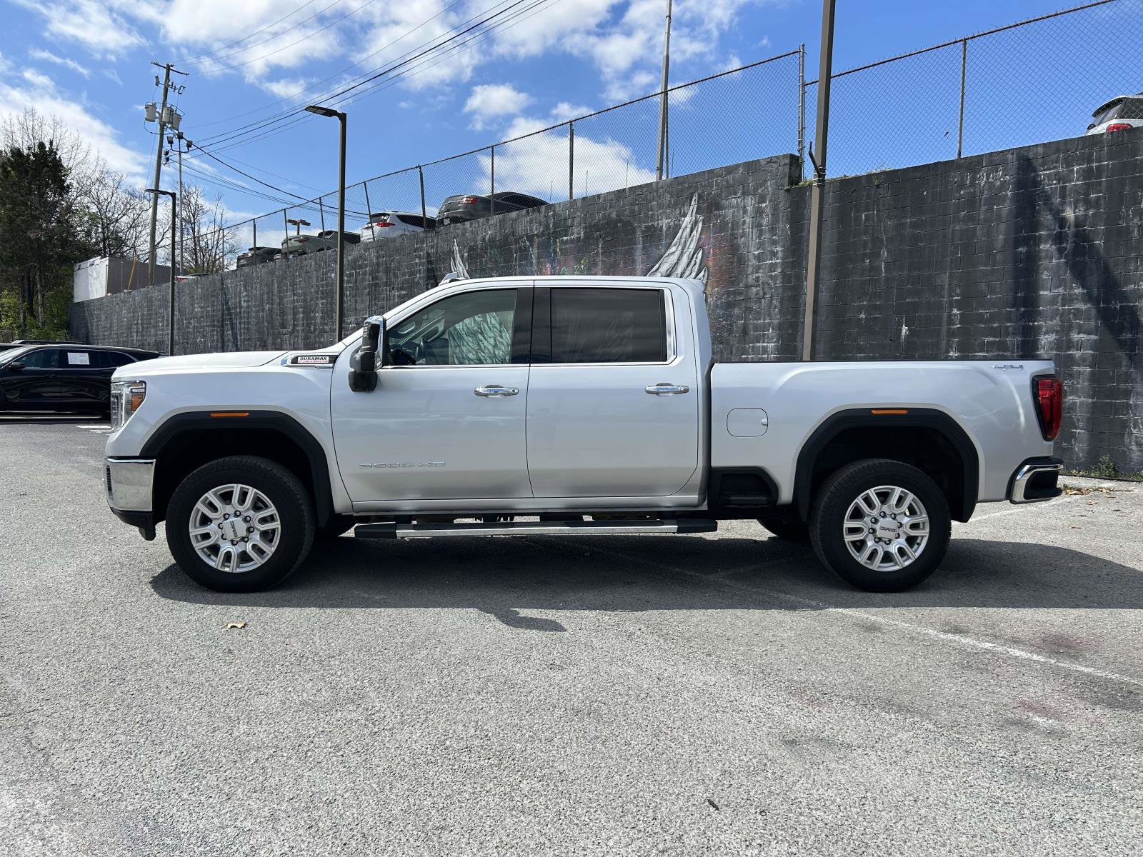 Used 2021 GMC Sierra 2500 SLT w/ SLT Premium Package image 6