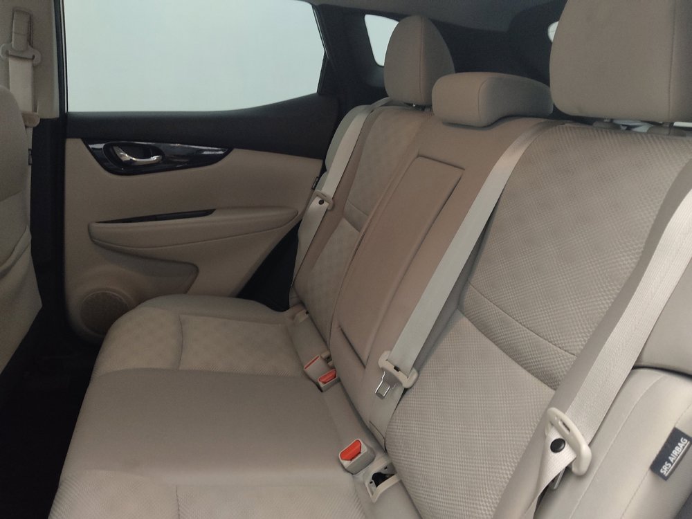 Used 2022 Nissan Rogue Sport SV FWD image 18