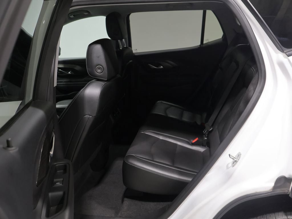 Used 2024 GMC Terrain SLT AWD/4WD image 18