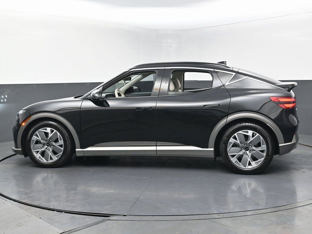 Used 2024 Genesis GV60 RWD image 8