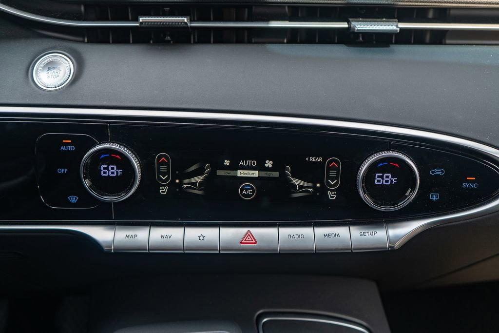 Used 2025 Genesis GV70 2.5T image 27