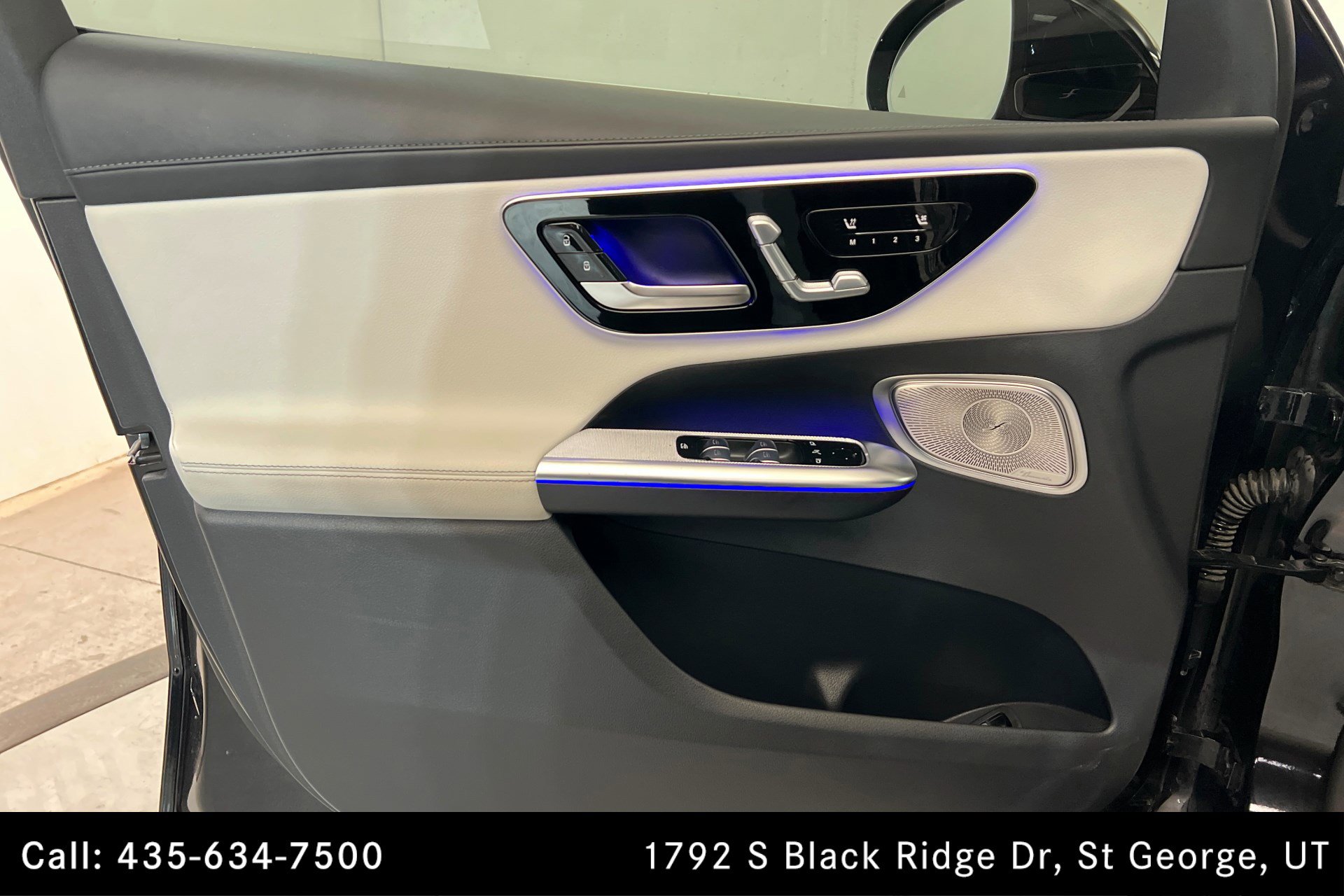 Used 2023 Mercedes-Benz GLC 300 w/ AMG Line image 14