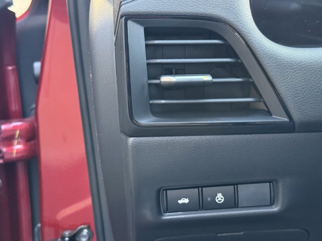 New 2026 Nissan Sentra SV w/ SV Convenience Package FWD image 6