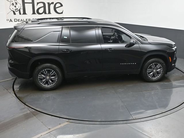 New 2026 Chevrolet Traverse LT w/ Driver Confidence Package AWD/4WD image 18