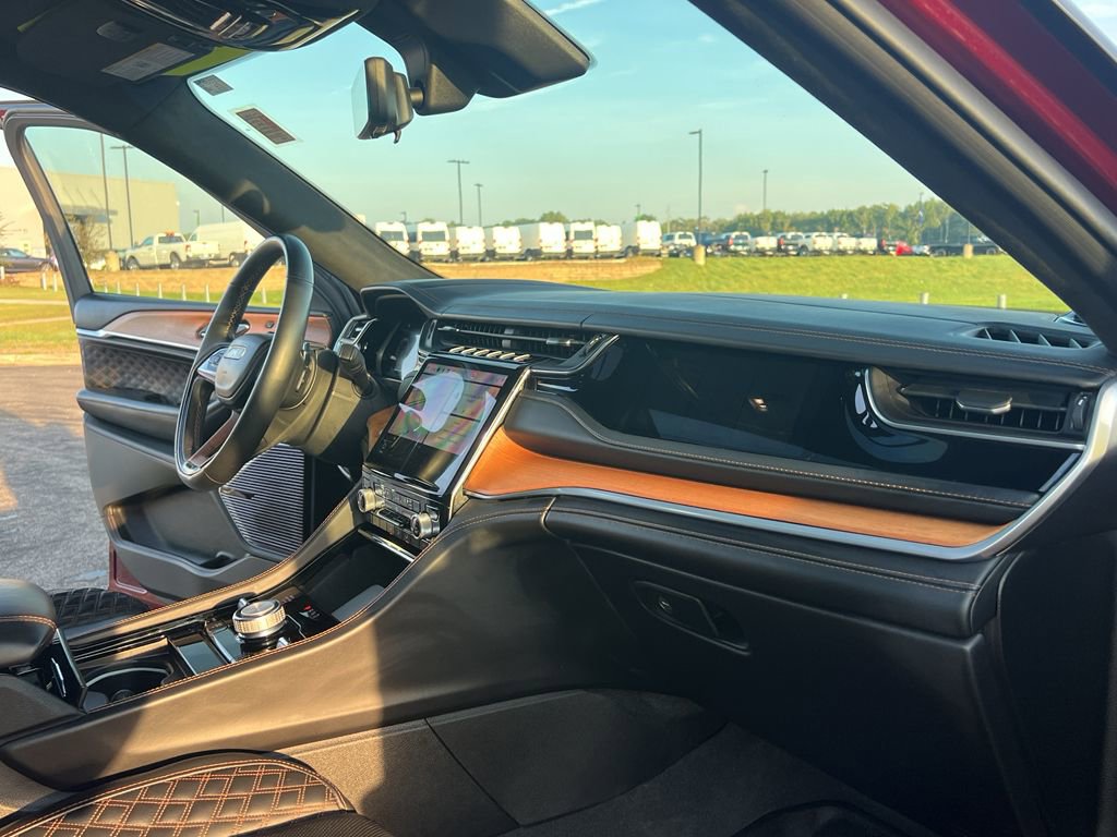 Used 2022 Jeep Grand Cherokee Summit image 34