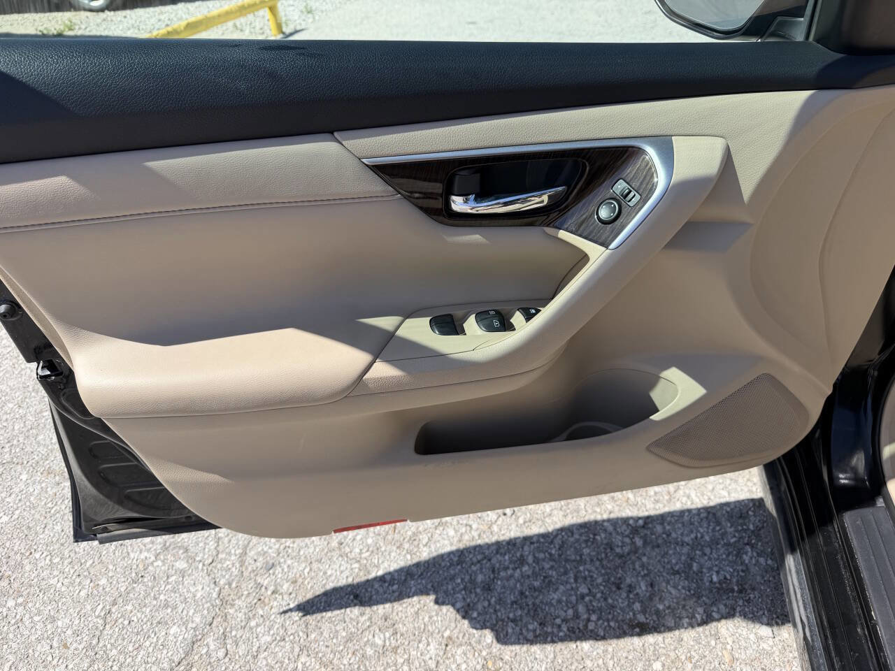 Used 2014 Nissan Altima 2.5 SL w/ Moonroof Package FWD image 13