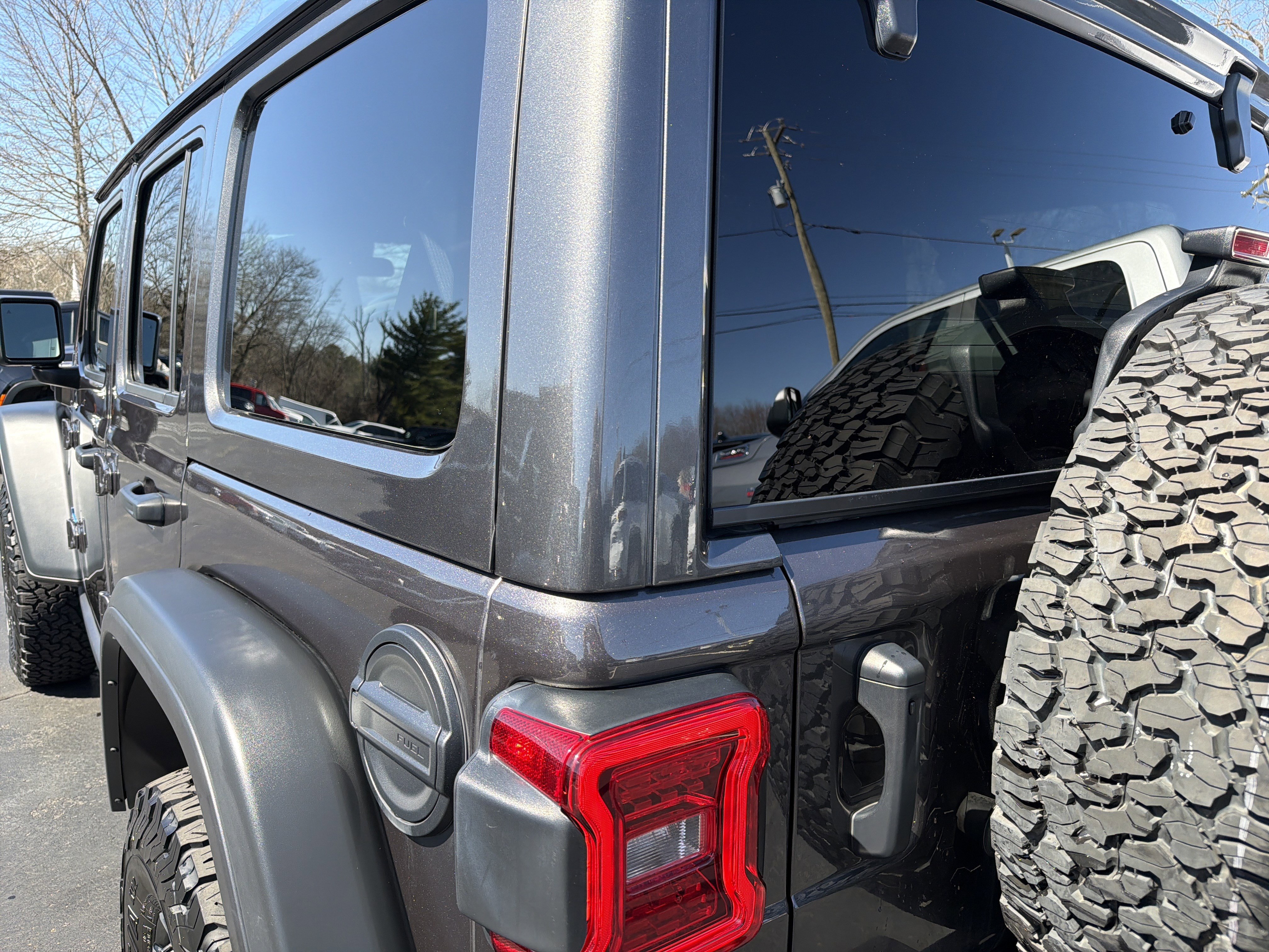 Certified 2025 Jeep Wrangler Unlimited Rubicon 4xe w/ Safety Group image 10