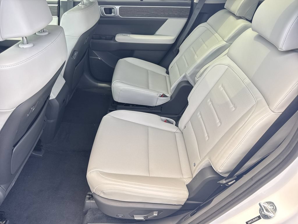 Used 2025 Hyundai Santa Fe Calligraphy AWD/4WD image 20