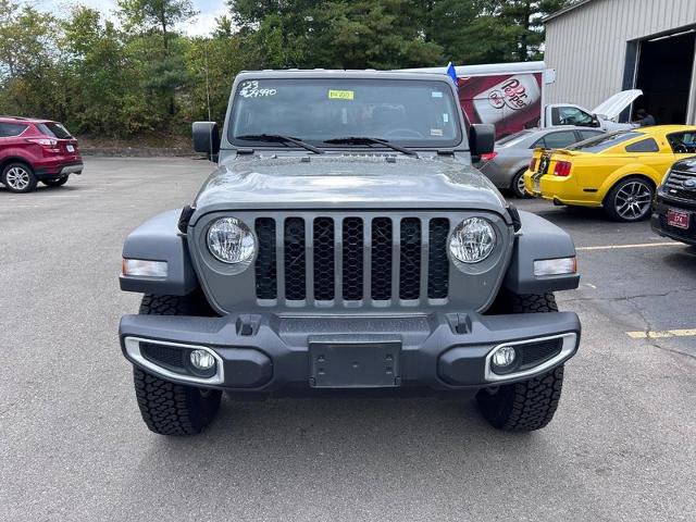 Used 2023 Jeep Gladiator Sport image 2