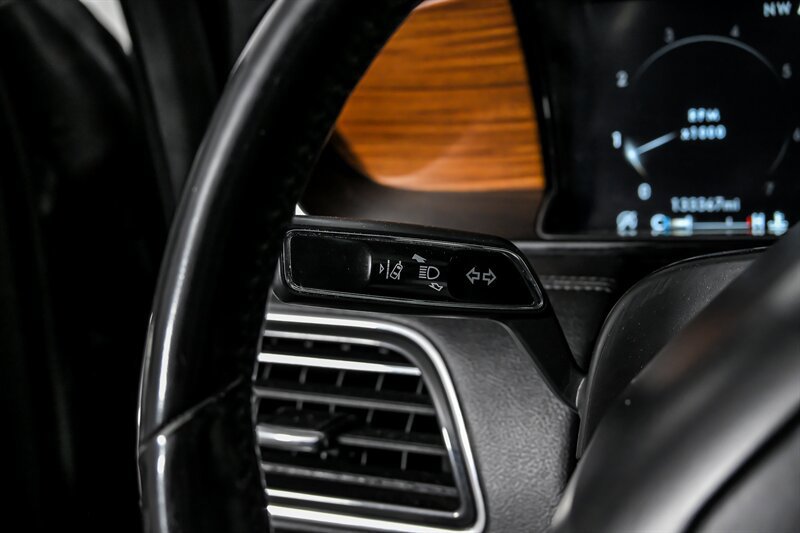 Used 2018 Lincoln Navigator L Reserve w/ Technology Package AWD/4WD image 23