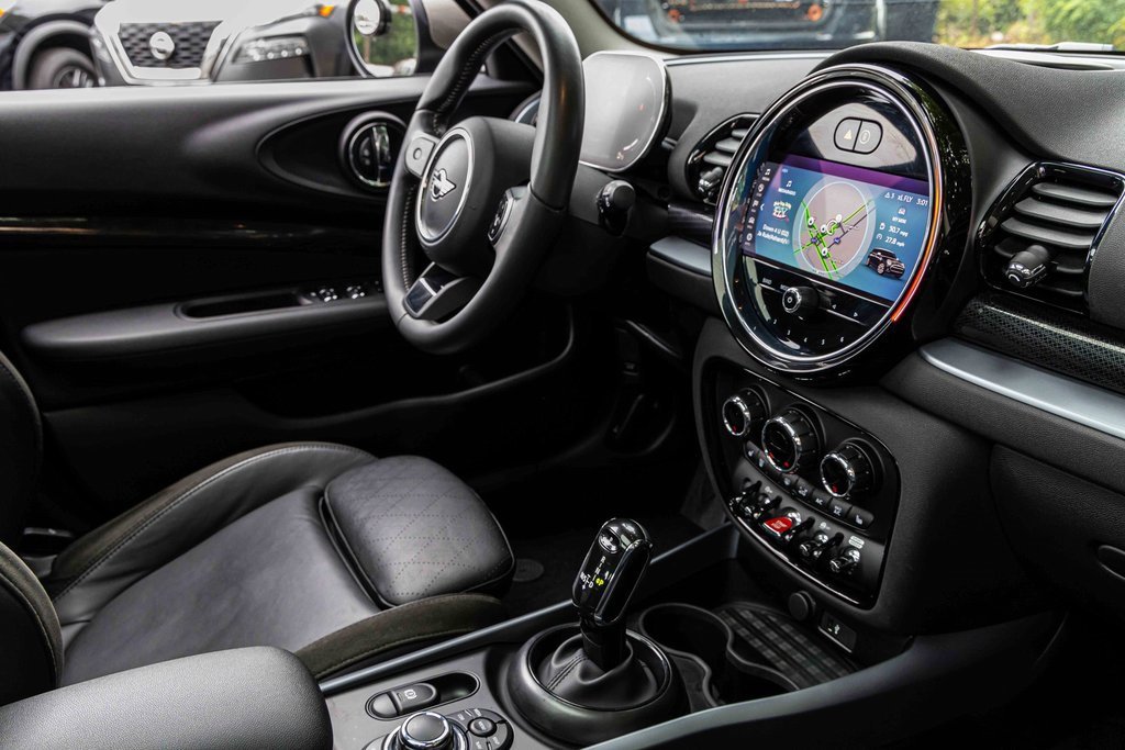 Used 2024 MINI Cooper Clubman S w/ Signature Upholstery Package image 23