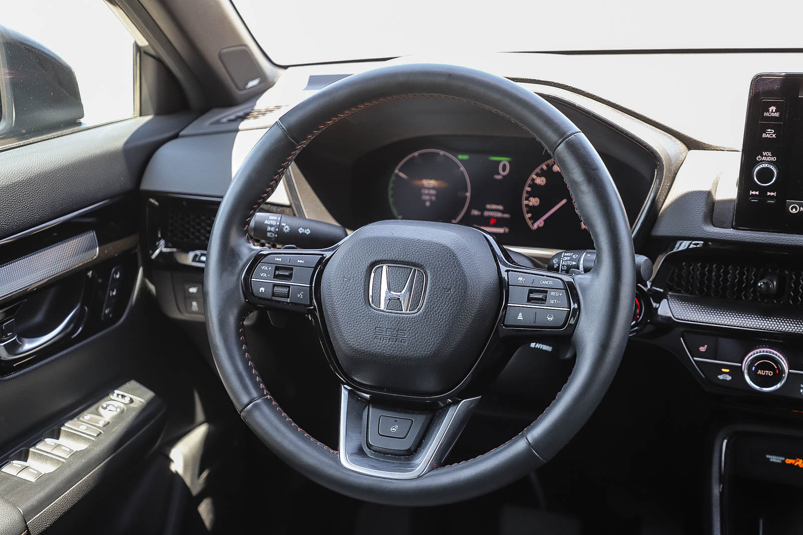 Used 2024 Honda CR-V Sport Touring image 18