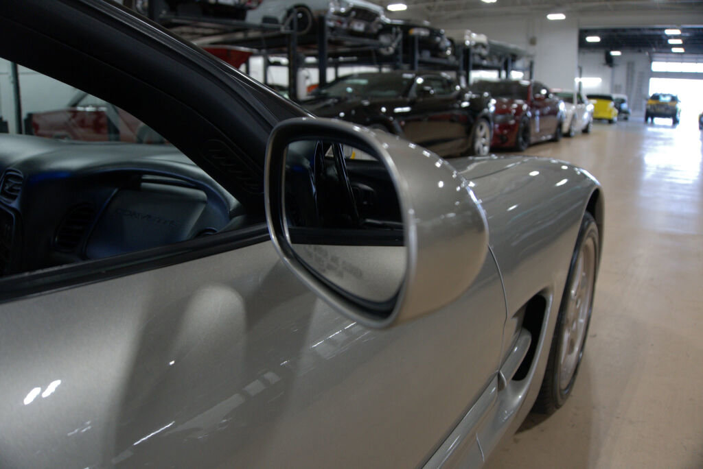 Used 2001 Chevrolet Corvette Convertible w/ Preferred Equipment Group2 image 26