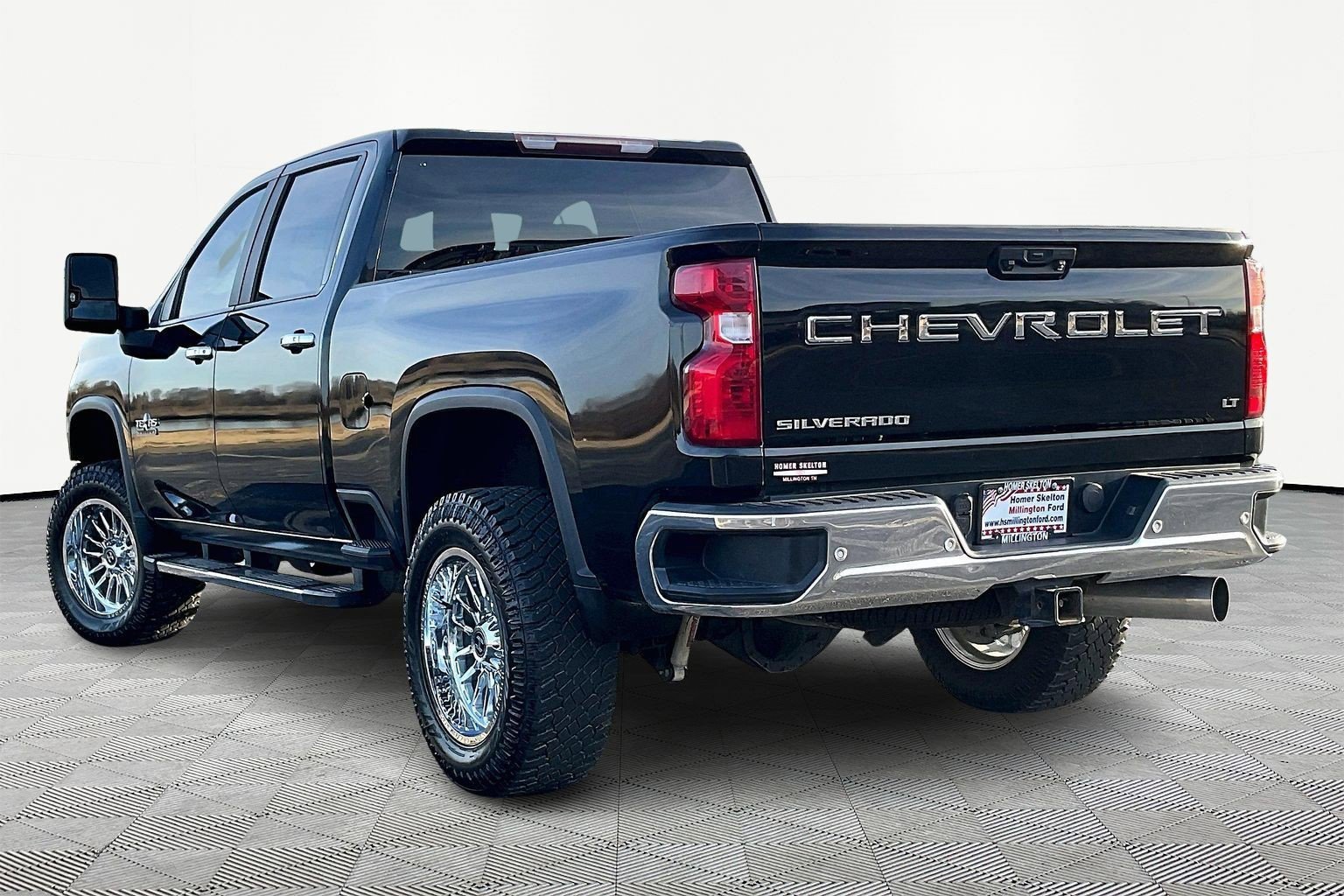 Used 2020 Chevrolet Silverado 2500 LT w/ Texas Edition image 10