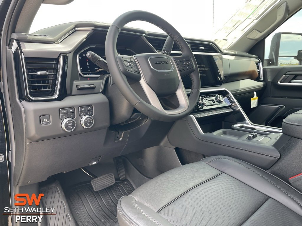 New 2025 GMC Sierra 2500 Denali w/ Denali Reserve Package image 8
