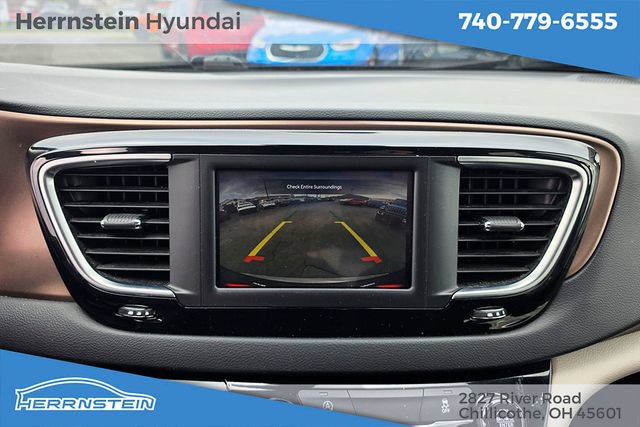 Used 2023 Chrysler Voyager LX FWD image 19