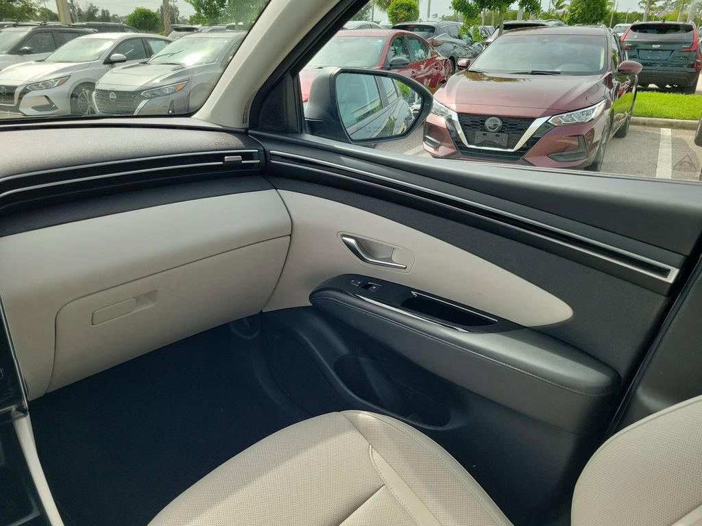 Used 2022 Hyundai Tucson SEL w/ Convenience + Premium Package FWD image 14