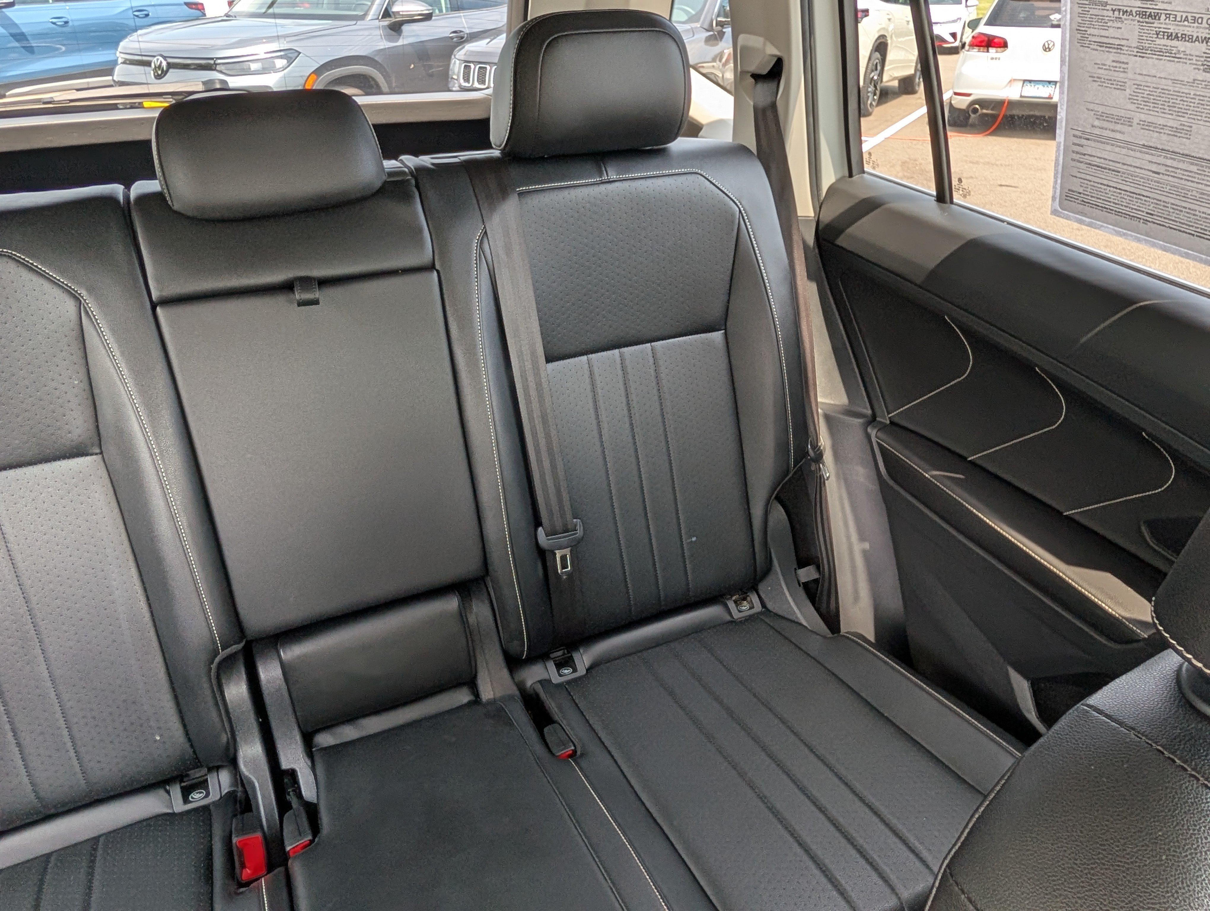 Used 2022 Volkswagen Tiguan SE AWD/4WD image 14