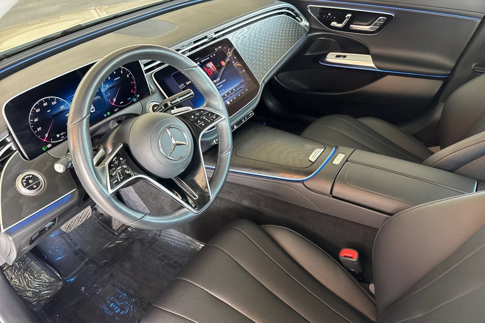 Used 2025 Mercedes-Benz E 350 4MATIC Sedan image 11