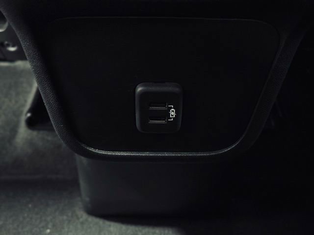 Used 2022 GMC Terrain SLE w/ Driver Convenience Package image 19