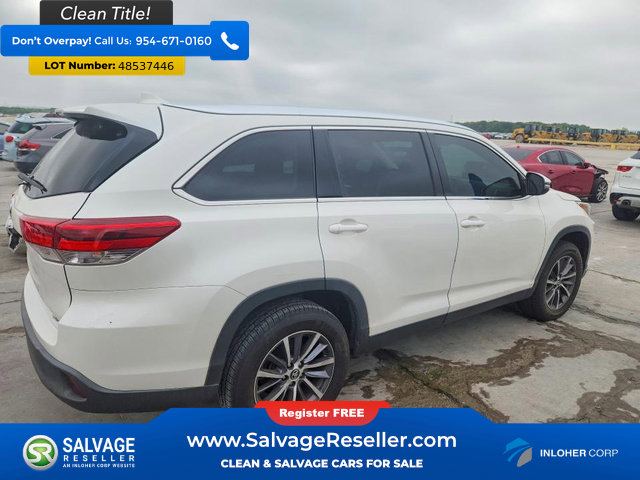 Used 2019 Toyota Highlander XLE FWD image 4