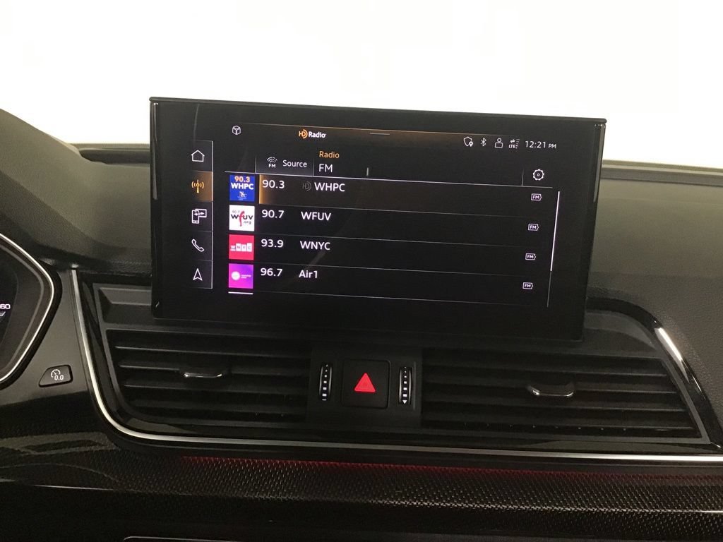 Used 2023 Audi SQ5 Prestige w/ Prestige Package AWD/4WD image 33