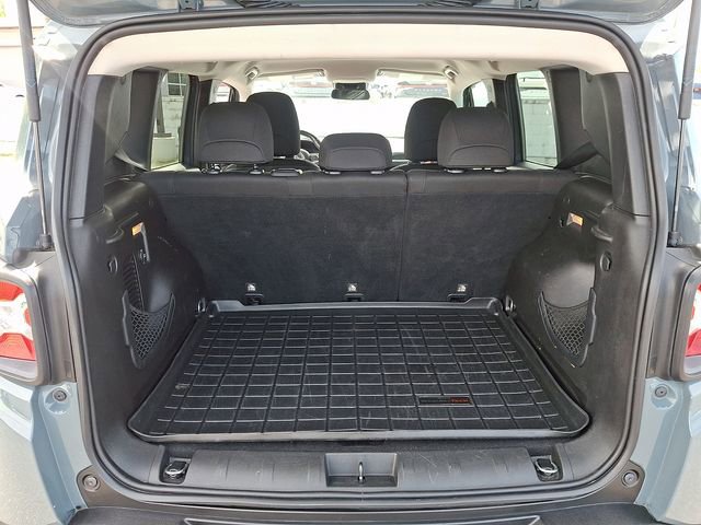 Used 2017 Jeep Renegade Trailhawk w/ Cold Weather Group II image 29