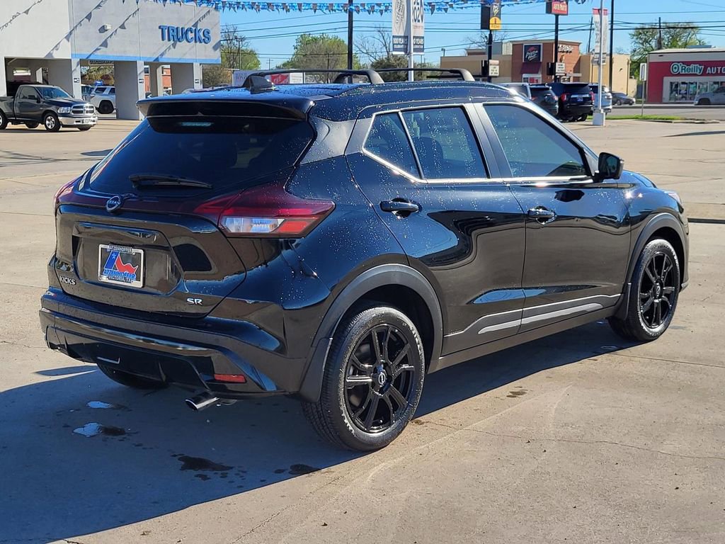 Used 2024 Nissan Kicks SR w/ Interior Electronics Package FWD image 7