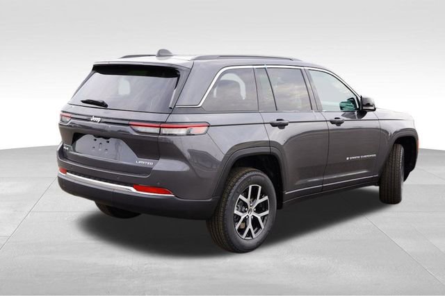 New 2025 Jeep Grand Cherokee Limited w/ Trailer Tow Package image 3