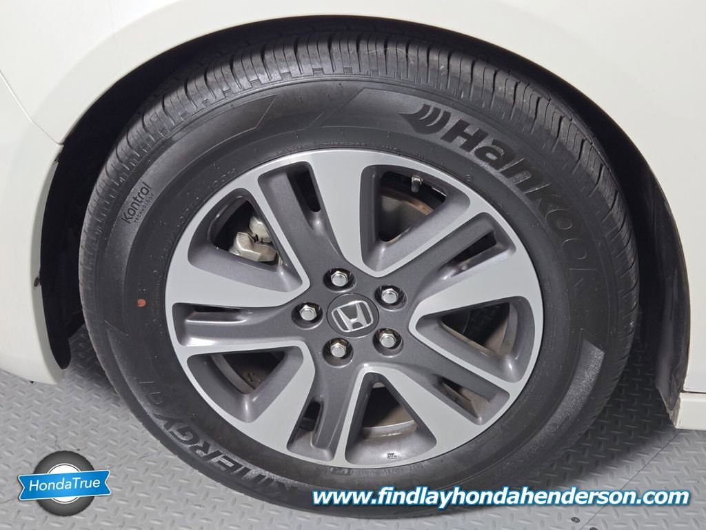 Used 2016 Honda Odyssey Touring Elite image 9