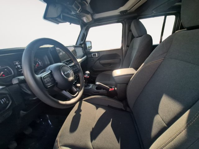 Used 2024 Jeep Gladiator Sport AWD/4WD image 9