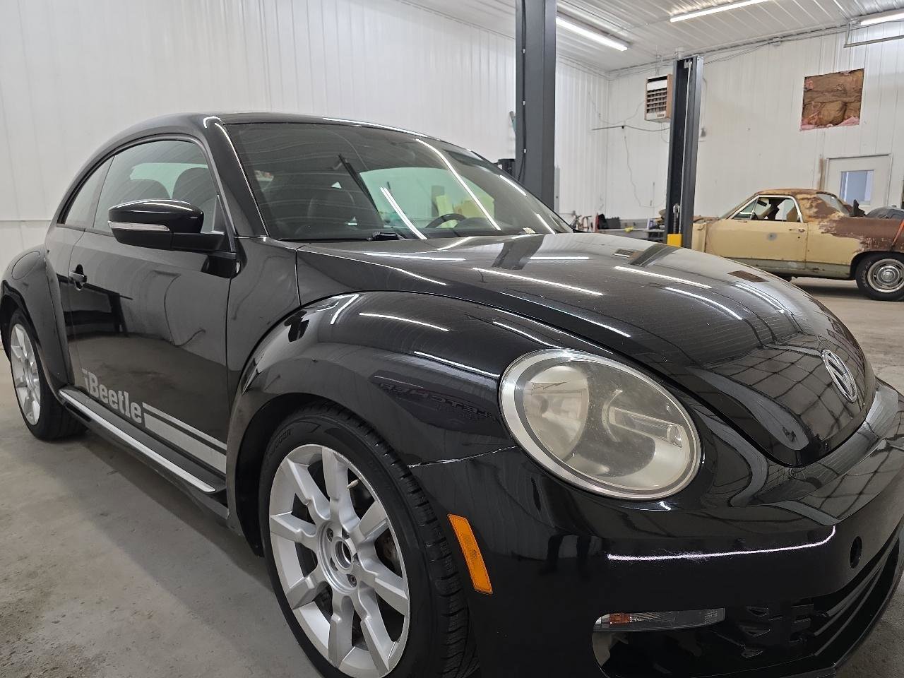 Used 2012 Volkswagen Beetle 2.5 FWD image 16