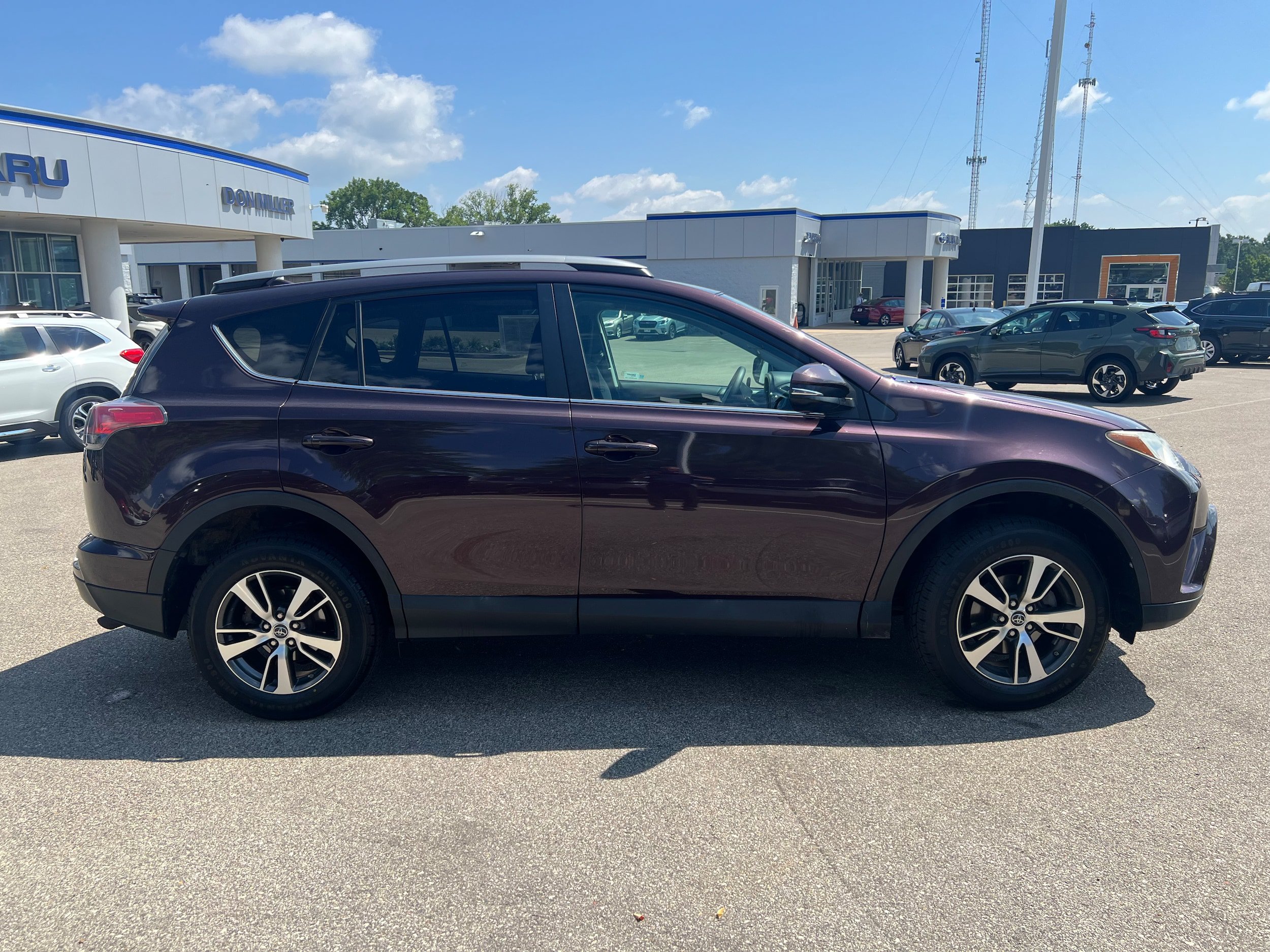 Used 2017 Toyota RAV4 XLE w/ All Weather Liner Package AWD/4WD image 8