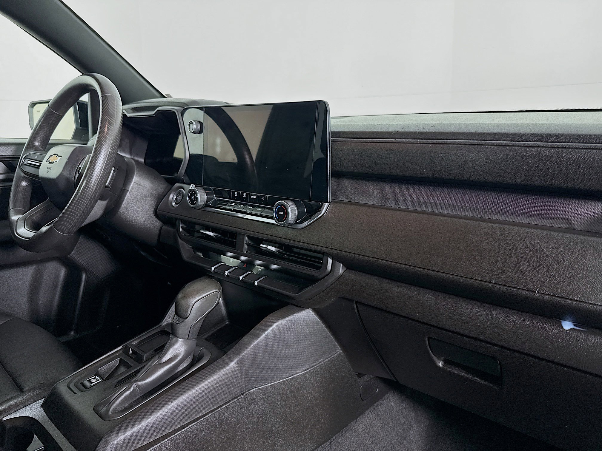 Used 2023 Chevrolet Colorado W/T w/ Safety Package image 29