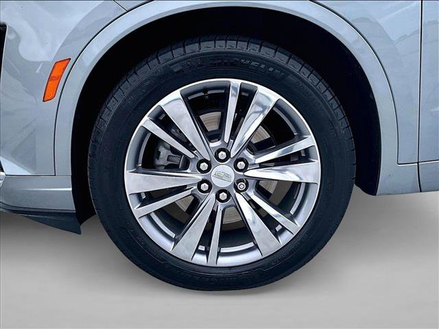 Used 2024 Cadillac XT6 Premium Luxury AWD/4WD image 10