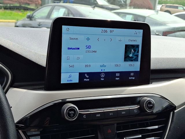 Used 2020 Ford Escape SE image 14