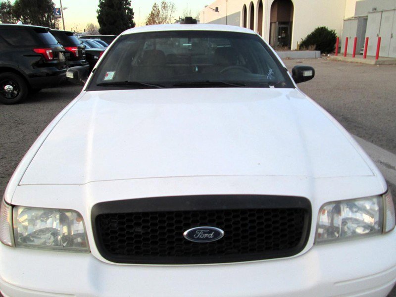 Used 2005 Ford Crown Victoria Police Interceptor RWD image 2
