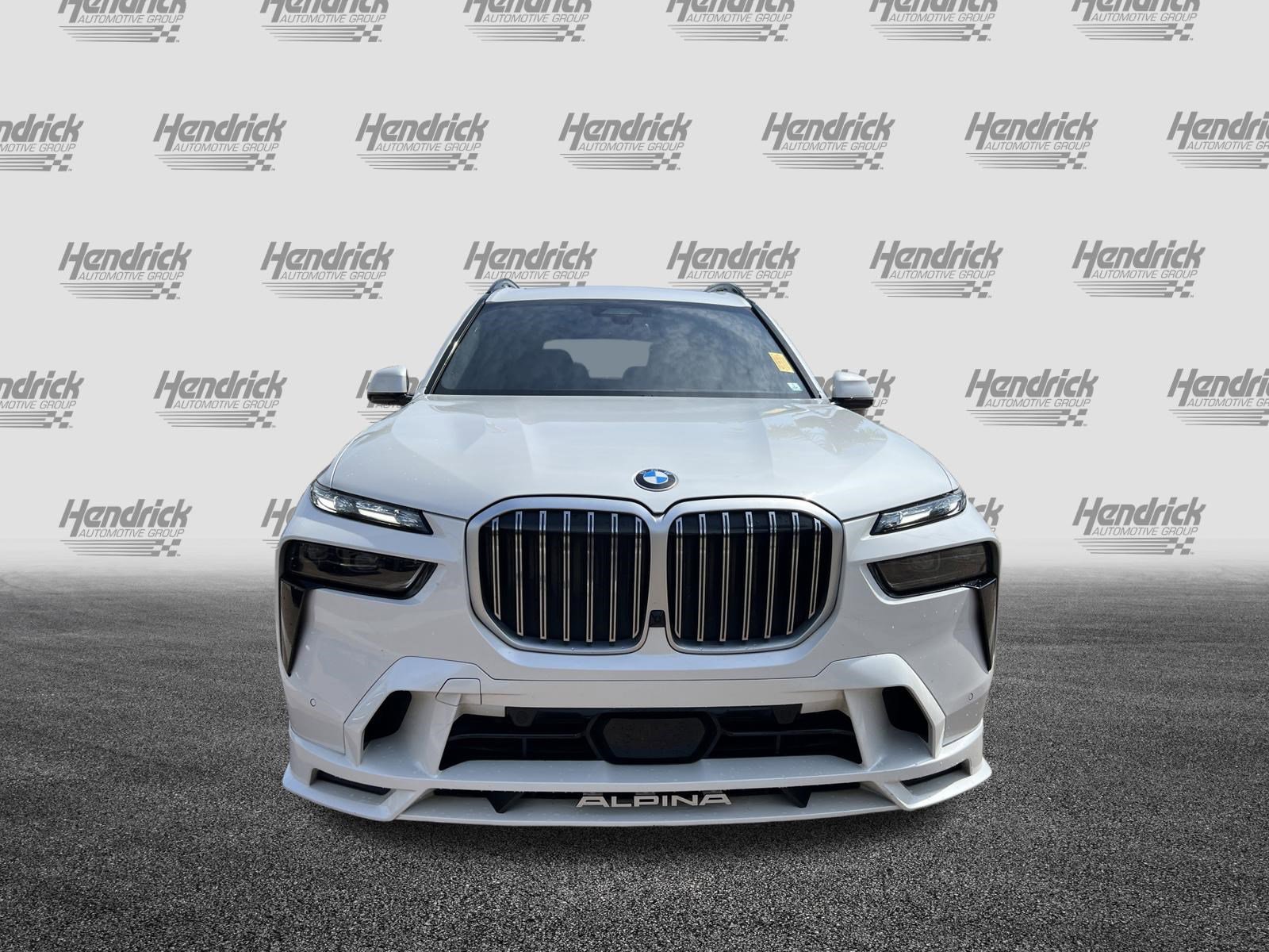 Used 2024 BMW ALPINA XB7 image 3