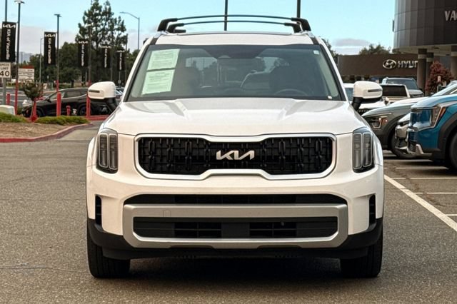 Certified 2024 Kia Telluride EX w/ EX Captain's Chair Package AWD/4WD image 11