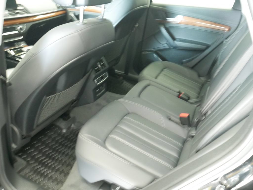 Certified 2023 Audi Q5 2.0T Premium w/ Convenience Package AWD/4WD image 21