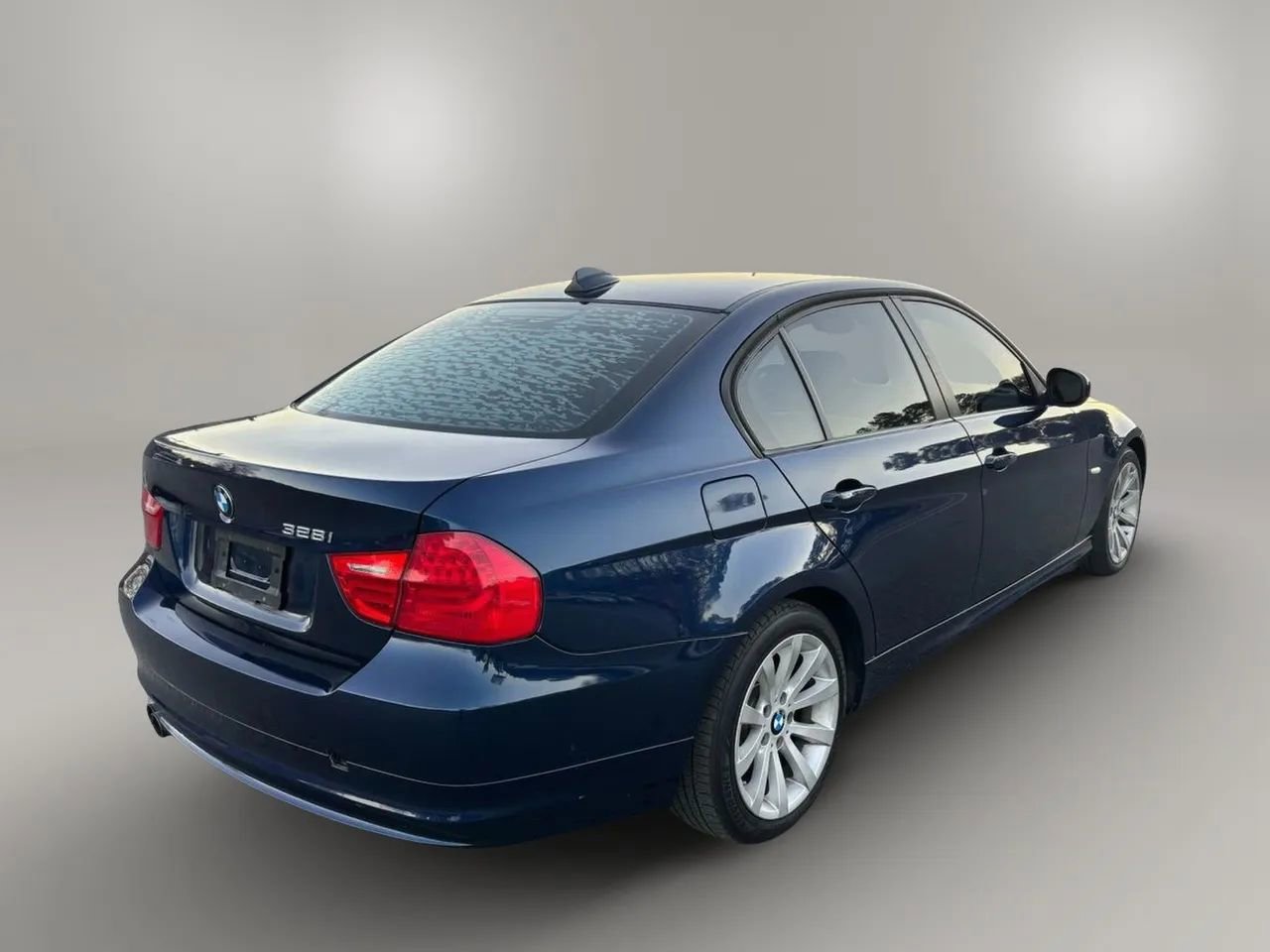 Used 2011 BMW 328i Sedan RWD image 5