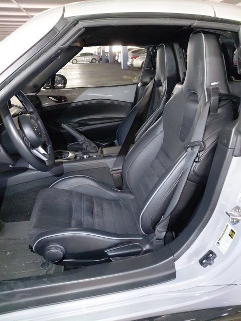 Used 2024 MAZDA MX-5 Miata RF Club RWD image 6