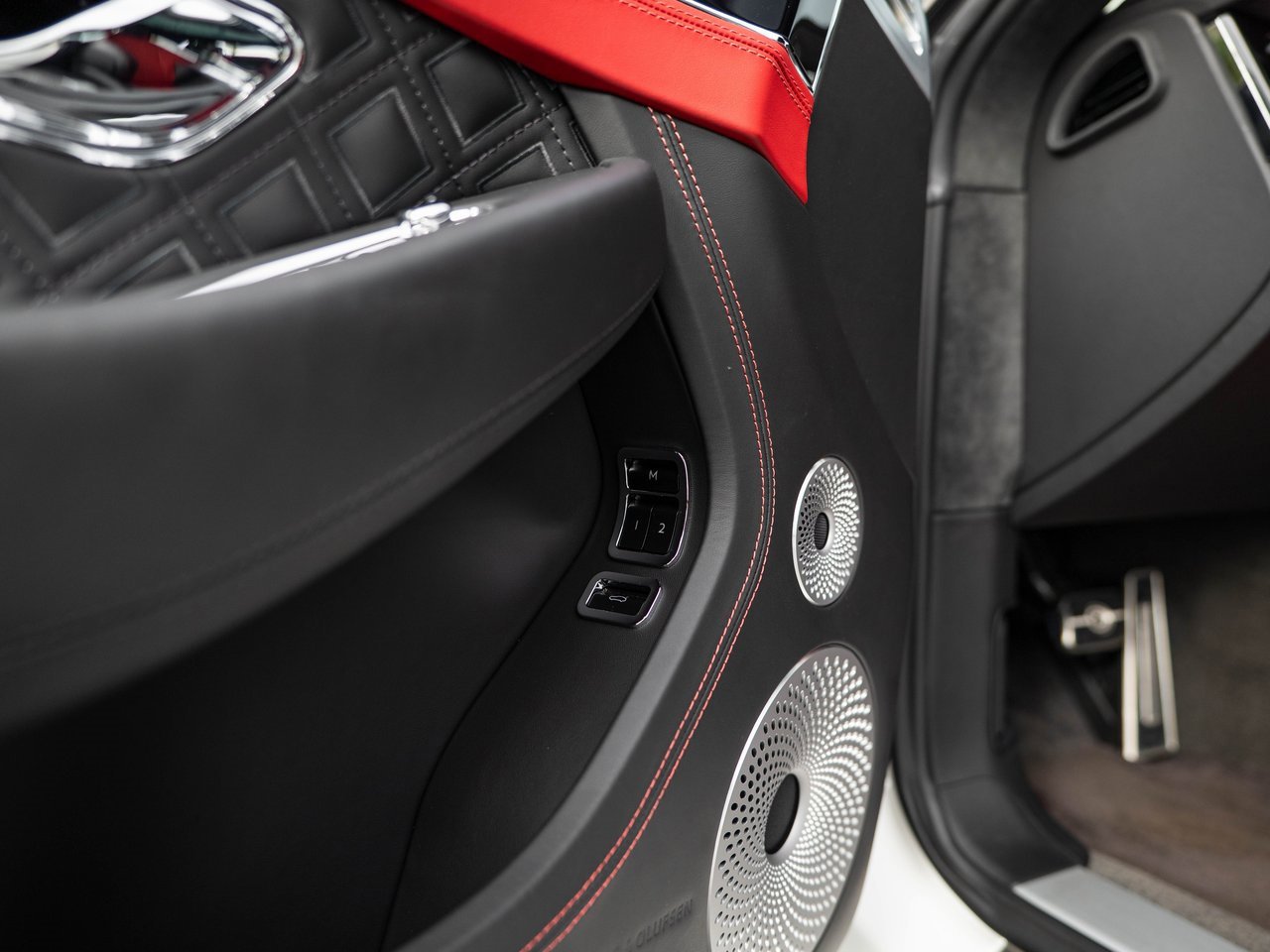 Used 2022 Bentley Continental GT image 33