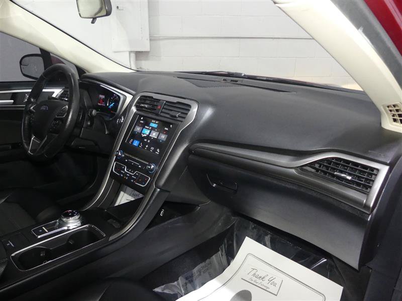 Used 2017 Ford Fusion SE w/ Equipment Group 201A FWD image 23