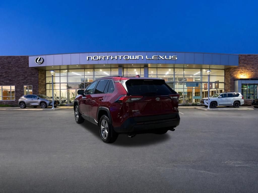 Used 2025 Toyota RAV4 XLE w/ Convenience Package AWD/4WD image 21