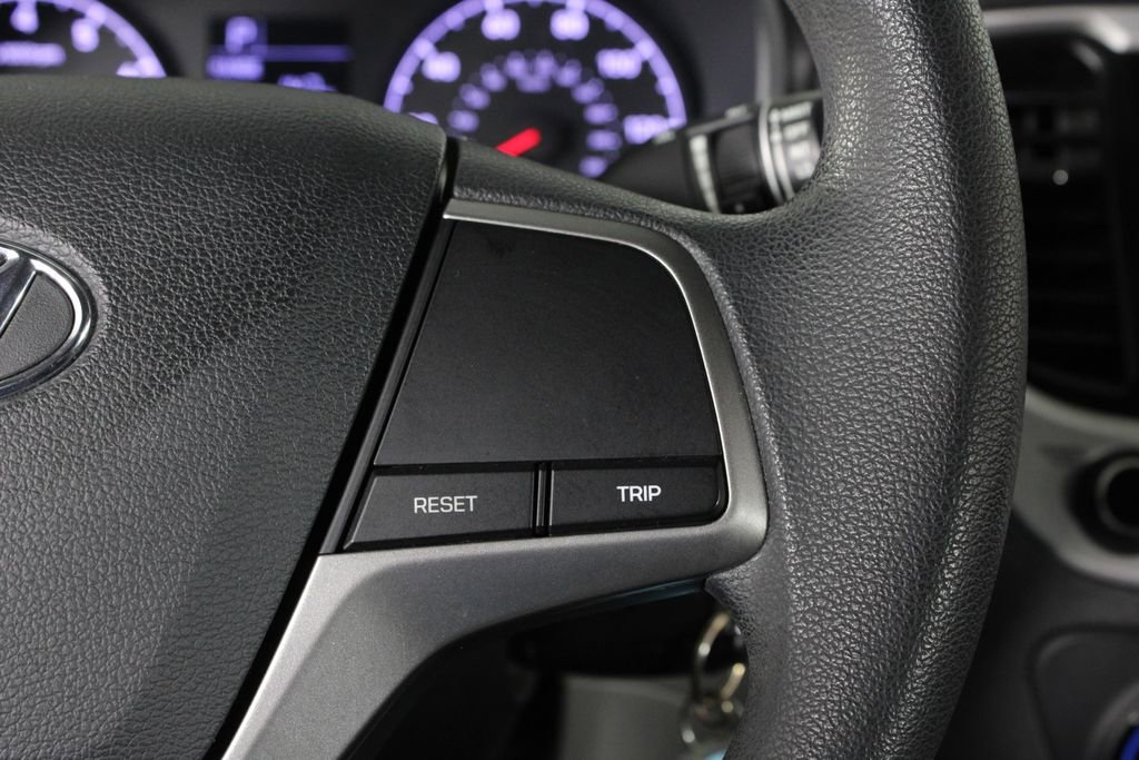 Used 2020 Hyundai Accent SE image 23