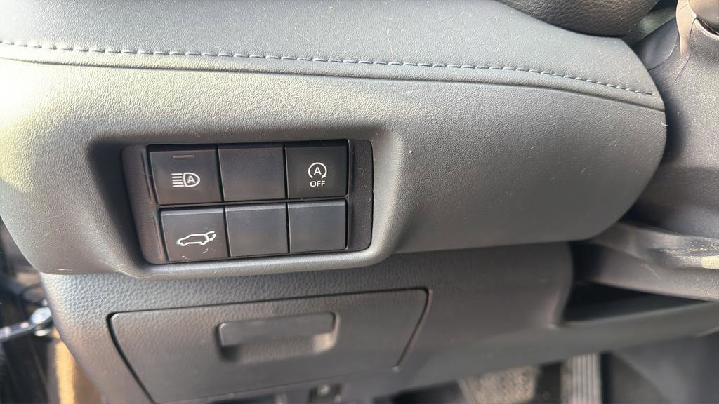 Used 2023 Toyota Highlander XLE image 20